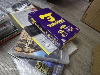 pso 的talk man，当年的神奇软件，全新未拆封的，收藏到了，ps3日本版的神秘海域，另外几个配件，都是新的，很满足。





