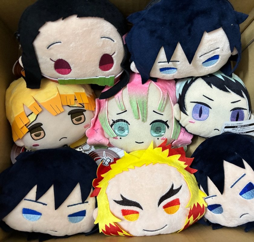 这次海淘娃娃真的太值了！款式新颖又独特，下单后耐心等待，开箱时特别惊喜。娃娃做工精致，颜值超高，和图片一模一样。虽然等待时间稍长，但整体体验超棒，太喜欢啦！