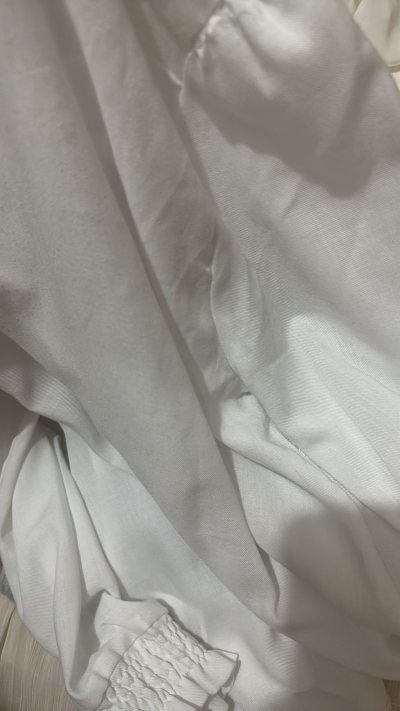 挖煤姬跟国内使用淘宝的使用体验是差不多的，所以完全不用担心。不会操作。而且全程会有客服来为你解答疑惑，使用起来也非常的便利，无论你是初学者还是经常海淘人。相比其他海淘平台，挖煤姬让我能够以实惠的价格淘到优质的复古服饰。物流方面更是令人惊喜，EMS快递从下单到收货的过...挖煤姬跟国内使用淘宝的使用体验是差不多的，所以完全不用担心。不会操作。而且全程会有客服来为你解答疑惑，使用起来也非常的便利，无论你是初学者还是经常海淘人。相比其他海淘平台，挖煤姬让我能够以实惠的价格淘到优质的复古服饰。物流方面更是令人惊喜