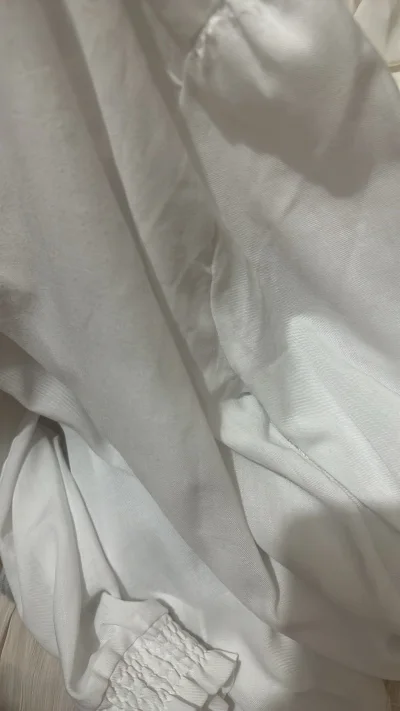 挖煤姬跟国内使用淘宝的使用体验是差不多的，所以完全不用担心。不会操作。而且全程会有客服来为你解答疑惑，使用起来也非常的便利，无论你是初学者还是经常海淘人。相比其他海淘平台，挖煤姬让我能够以实惠的价格淘到优质的复古服饰。物流方面更是令人惊喜，EMS快递从下单到收货的过...挖煤姬跟国内使用淘宝的使用体验是差不多的，所以完全不用担心。不会操作。而且全程会有客服来为你解答疑惑，使用起来也非常的便利，无论你是初学者还是经常海淘人。相比其他海淘平台，挖煤姬让我能够以实惠的价格淘到优质的复古服饰。物流方面更是令人惊喜