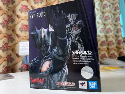 这次是在煤炉二手平台上切的shf怪兽人偶和欧布奥特曼，挖煤姬官方的包装非常好，第N次走竹蜻蜓也非常快，超乎我的预料，大概20天到手拆箱，非常丝滑！