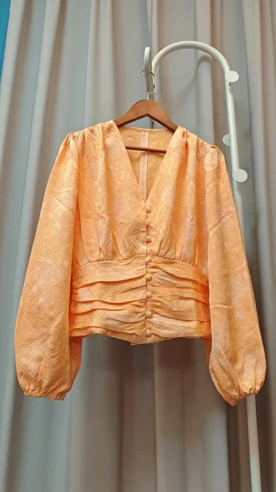 现在已经成衣啦，就是在这里买的漂亮的和服，非常好看干净，超级适合做日常服装或者旗袍。超级喜欢，下次还会买的