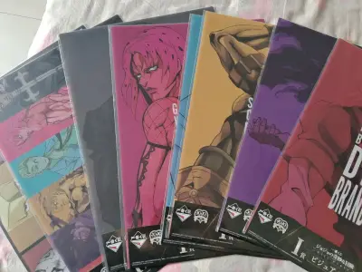 作为一个jo厨实在是开心极了，能买到这么便宜的大全套一番赏画板，真的多亏了姬姬。品相都非常的新，没有任何划痕瑕疵，就像刚刚从官方店里抽到的一样，太开心了