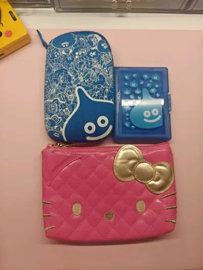 这次买了两个史莱姆限定的游戏机周边和hello kitty的口袋包。体验了一次拍卖，用挖煤姬拍卖很方便，成功率高。