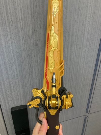 包装完好无破损。
王者圣剑零式，出自东映英雄特摄剧王样战队君王者中，使用者为历代守护国王族，拥有哈斯提血脉的继承人。