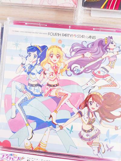 虽然亚马逊写的是新品，也确实是全新未拆，但是外壳有裂痕，所以想要状态完美的还是不要在亚马逊买了，但是速度还是挺快的，点赞



