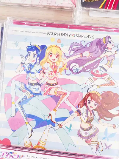 虽然亚马逊写的是新品，也确实是全新未拆，但是外壳有裂痕，所以想要状态完美的还是不要在亚马逊买了，但是速度还是挺快的，点赞



