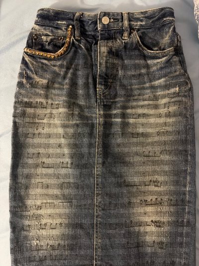 很多次使用挖煤姬买古着了 站内平时给的优惠卷多 折算下来后物美价廉 快递也很给力 每次都能很快安全到达国内 以后也会继续使用挖煤姬买古着呢