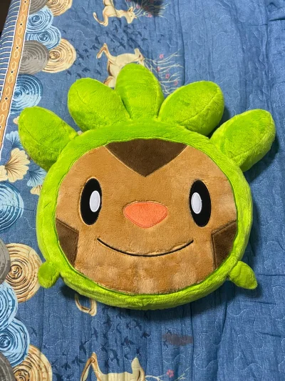 到手邮费85rmb，感觉还是很不错的，可惜没能多攒一点积分。包装很好，毛绒没有瑕疵和脏污安全到家！现在已经在美美把玩小蛙中?