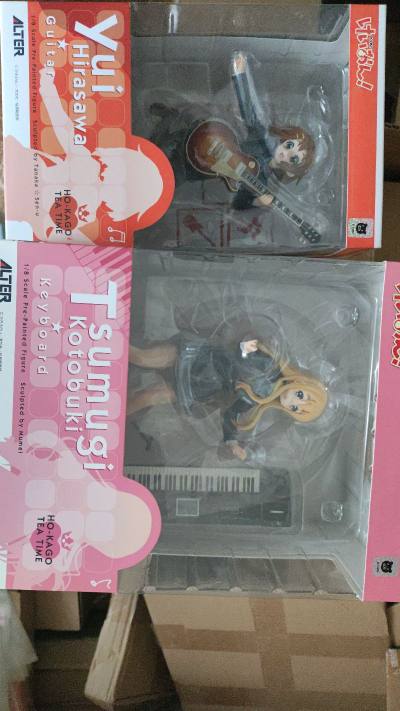 好价拿到的大手办，真的很香，国内价格太H了，还是煤炉上合适，状态也都是全新未拆封的，保存的很好，很不错