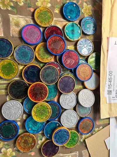 又在挖煤姬切到了一些好物~非常开心~从发货到收到速度非常快，包装箱也很牢固，里面还用很多气泡膜填充很安心，以后还会继续支持挖煤姬~