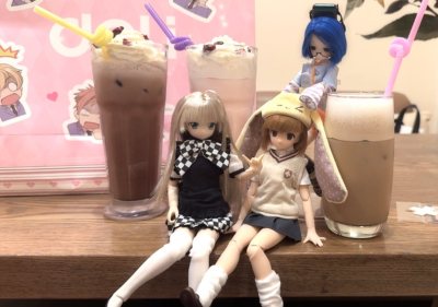 挖煤姬切的第一单，体验感很好，这单走的EMS，包裹很严实，还包了泡沫纸，东西完全都没有损伤，因为这单里面有书所以走了小航空，送货审核大概是三四天，东西也很好，选择挖煤姬页面简洁方便，适合新人用，第一次切很开心?