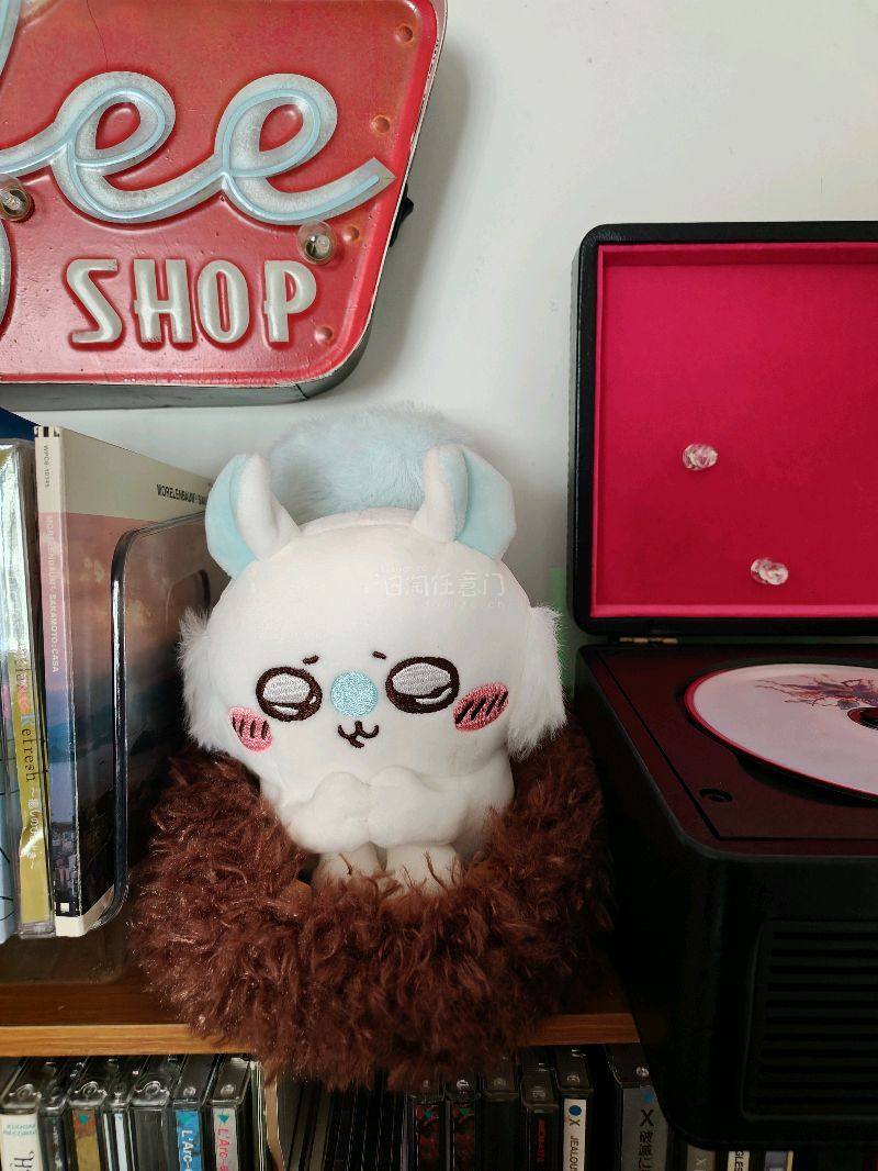 挖煤姬日淘超省心！每周都有免手续费券，入手了馋了好久的烧卖乌萨奇。打包物流都很专业，每次都安全无损到家，单机切煤人友好！