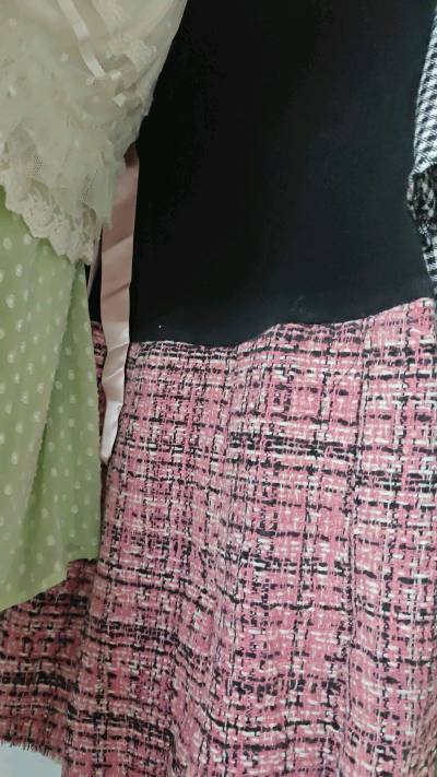 不多说了第n次在挖煤姬海淘，要我说我只能说优点，毕竟用那么久没去用别的软件，总之感觉那些也麻烦一点，可能我用惯了这个吧。国际邮费啊这些都我都还能接受，抹胸裙超级喜欢最喜欢的一件，不过每件都超美