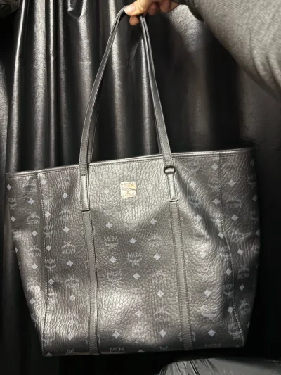 挖煤姬的页面简洁操作顺畅，使用感特别好。审核发货速度快，走可追踪小航空路一周左右到达。
包裹包装扎实，发货会免费换新箱。纸箱硬实且内裹多层泡沫纸，特别扎实。
这次切到的是mcm托特，价格非常划算，很新功能没有任何问题，电池仓非常干净，也没有漏液，非常开心的一次购物体...挖煤姬的页面简洁操作顺畅，使用感特别好。审核发货速度快，走可追踪小航空路一周左右到达。
包裹包装扎实，发货会免费换新箱。纸箱硬实且内裹多层泡沫纸，特别扎实。
这次切到的是mcm托特，价格非常划算，很新功能没有任何问题，电池仓非常干净，也没