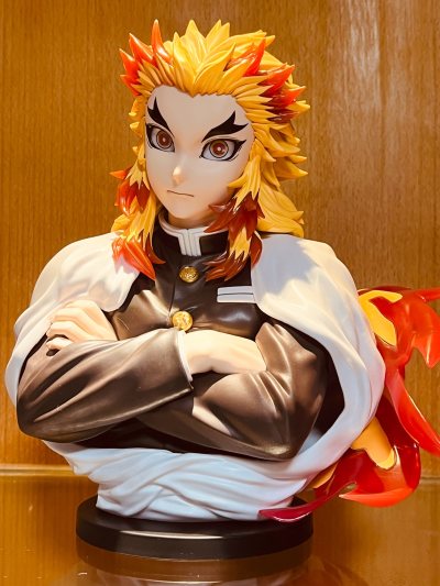 杏寿郎这个帅，就是错过了好价，但是早买早享受了，每天欣赏不够，太完美啦！没有磕碰完美到手，非常好！非常帅！喜欢！天天欣赏！已经收进柜子里供起来了