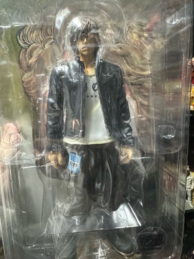 热血高校战力的天花板林田惠
这次是黑色的会场限定款
和电影里面的人物不一样
手办是以他漫画外传的形象设计的
整体风格不同