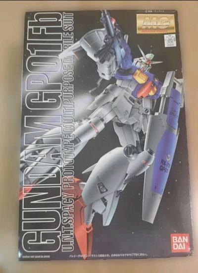 MG元祖GTO Ver.2.0 半彩透版本，是一番赏出的高达系列，是就是用的GTO2.0元祖高达，但是用了彩透配色，同时有意思的是，如果你有Last可以凑出，一个全彩一个全透明的元祖。