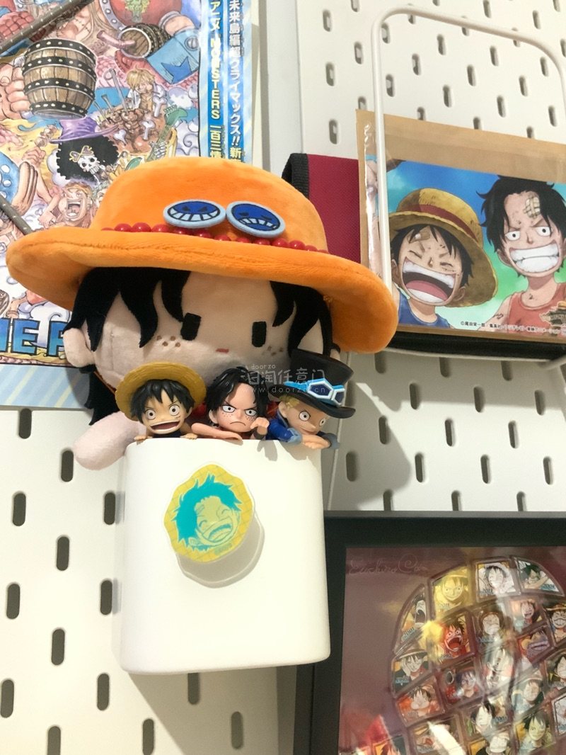 幼年是最棒的，哭！大伙都要好好的，好好的，过下去啊，哥哥在天堂会一直保佑你们两的！卡片状态很好！夸夸挖挖物流，无损坏！