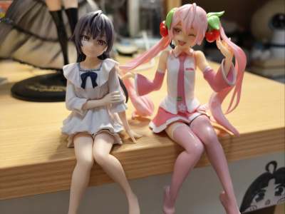 这款手办做工太精致了！人物神态栩栩如生，涂装细腻有质感，细节还原度超高，线条流畅自然。无论是造型设计还是质感手感都堪称完美，摆在桌上赏心悦目，越看越有韵味，真的太惊艳了！