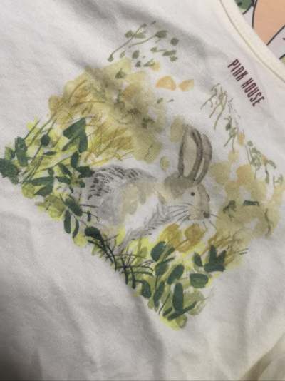 我真的太喜欢pinhouse兔子柄图啦！真的是在挖煤姬买了一件又一件根本停不下来，也是因为挖煤姬给我的购物体验很好并且价格也很便宜的原因