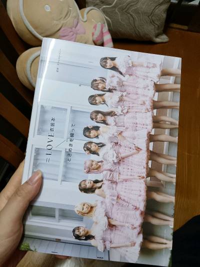 蹲到了好价的等爱衣装本✌?✌?火速下单，收到非常满意 还买了两条裙子，是全新的还比官网便宜得多，超值的呀


