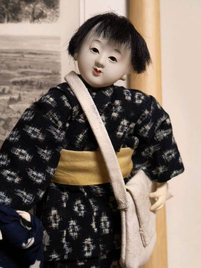 这次在挖煤姬入手心仪娃娃，全程体验安心又顺畅，我特意选择了入库前拍照与加固两项附加服务，真心推荐给淘易碎玩偶的小伙伴。入库前拍照服务超实用，工作人员会多角度实拍，清晰展示娃娃状态、妆容与细节，提前确认品相，避免收到货有落差，海淘安全感拉满。加固服务更是必选，包裹用厚...这次在挖煤姬入手心仪娃娃，全程体验安心又顺畅，我特意选择了入库前拍照与加固两项附加服务，真心推荐给淘易碎玩偶的小伙伴。入库前拍照服务超实用，工作人员会多角度实拍，清晰展示娃娃状态、妆容与细节，提前确认品相，避免收到货有落差，海淘安全感拉满