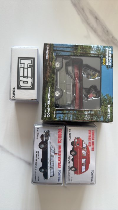 日元贬值的厉害，现在做一些海淘真的太划算了，这次收了几台tlv，价格都不错，特别是那台露营小房车，太过精致，超级喜欢