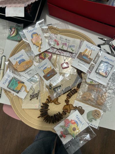 特别愉快的一次海淘经历，一直在等着这包快递拆箱，终于到手了，午饭都放一边迫不及待的拆开看，每一个都包得很好，日本卖家也很好，真的很开心，我还要继续买