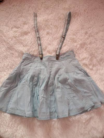 我对挖煤姬非常满意，很不错的一款产品，可以淘到自己喜欢的东西，手机壳超可爱，还有手表非常喜欢，裙子等，发货速度也很快，包装很好，在这里我非常开心^_^，挖煤姬爱你哟！