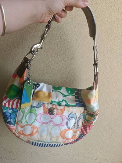 2026年第一次日淘，在挖煤姬又一次淘到了超漂亮的coach中古拼布饺子包，成色不错，价格美丽；第一次尝试新上的epl快递，速度比较快，价格实惠。挖煤姬一如既往地便捷高效，会继续使用。