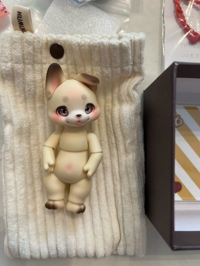 这次使用挖煤姬购买的是kumukuku的小宠玩偶，购买速度非常快，入库拍照体验了一下X光服务，特别细致，选择了竹蜻蜓发回，包裹加固服务非常到位，物流速度也很快，收到完美无瑕，体验感非常好