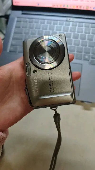 作为日本海淘的新手，第一次用挖煤姬就完全被圈粉了！平台操作简单明了，从商品搜索、下单到支付，全程都有贴心指引，完全不用担心语言或流程问题。

我这次入手了一套中古漫画和限定款文具，商品描述非常详细，实物和图片完全一致，包装也特别用心，到手时八角尖尖，毫无损伤。物流速...作为日本海淘的新手，第一次用挖煤姬就完全被圈粉了！平台操作简单明了，从商品搜索、下单到支付，全程都有贴心指引，完全不用担心语言或流程问题。

我这次入手了一套中古漫画和限定款文具，商品描述非常详细，实物和图片完全一致，包装也特别用心，到手