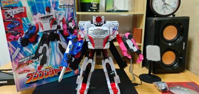 买到了这款奔奔者，价格也特别的合适，非常感谢这个平台发货速度特别快，包装的特别好，而且邮费相对来说也比较便宜，感谢感谢，非常感谢