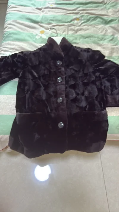 作为老日语人第一次用挖煤姬，体验感很好。首先页面很整洁，看着舒适，一键中日价格切换，不用自己哼哧哼哧换算了。其次这次淘到的中古貂质量还不错，虽然是封闭皮版，外表成色还蛮OK。已复购到库，希望第二次也顺利。