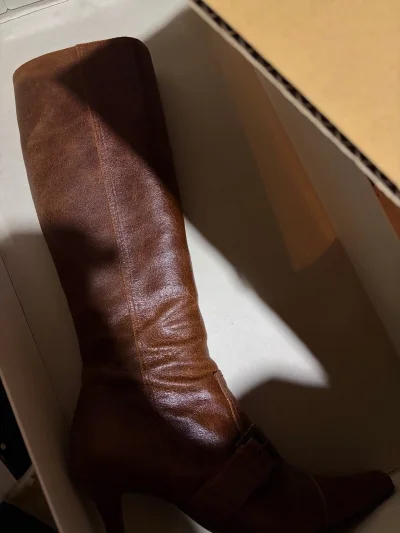 在挖煤姬买的衣服和鞋子超级满意！品相好！和去描述一致，打包严实无破损，物流顺畅实效稳，操作简单、客服贴心，日淘体验拉满，强烈推荐！



