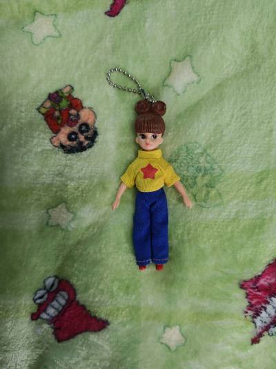 又是一次收获满满的购物 买到了昭和风复古丽佳娃娃挂件 每一只都很精致可爱 小衣服十分有细节 可以互相换装 很喜欢???