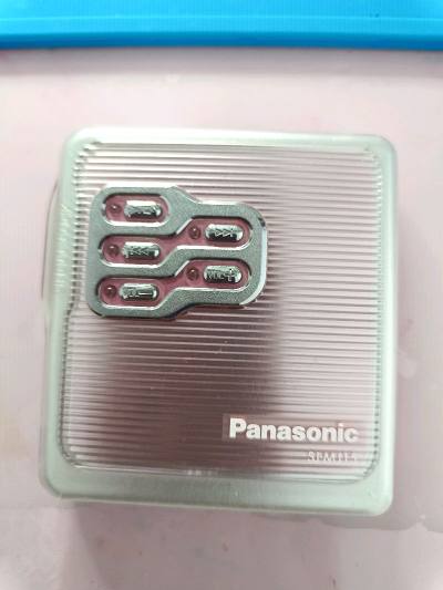 平安到家的这一单有六台MD随身听，卖家描述三台正常读碟，三台状态不确定，经过简单处理和使用外置电源，另外三台也可以正常使用了，值得惊喜一下