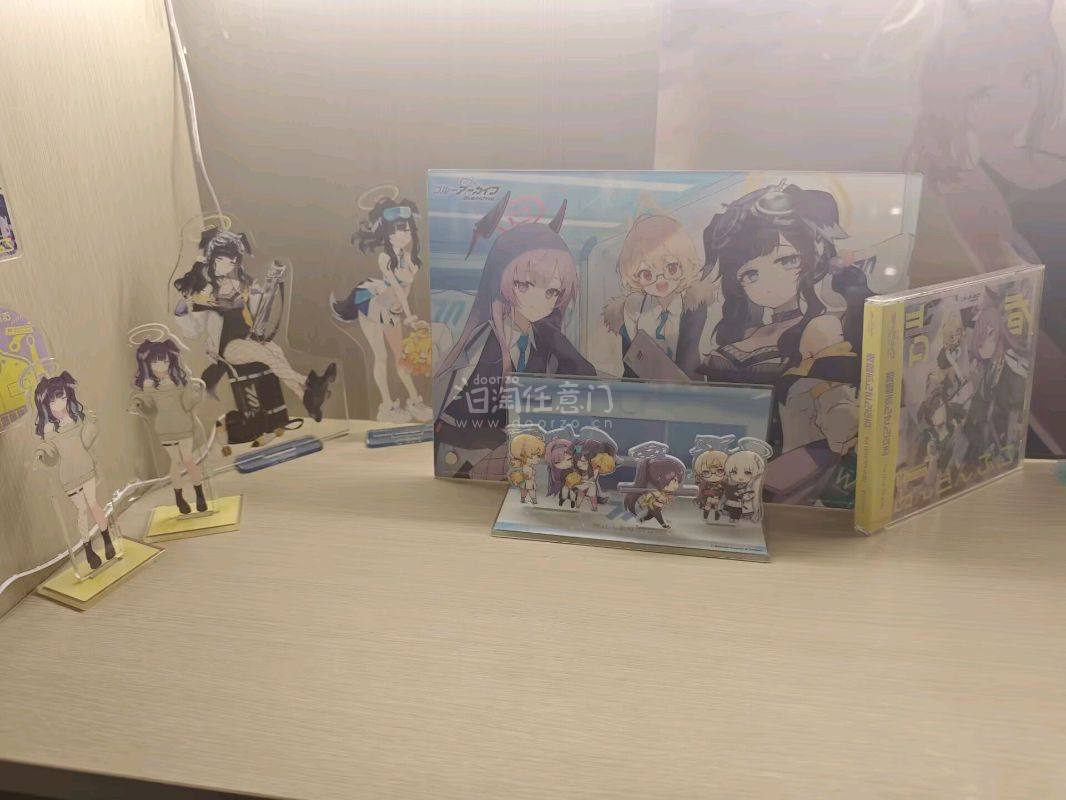 快递收到啦，这次我购买的是碧蓝档案系列里的响，我在冲浪时逛到的，心动了直接拿下
包装完好无损，东西和描述一模一样，质量超满意！发货快、物流也给力，一次超舒心的购物体验，真心推荐～