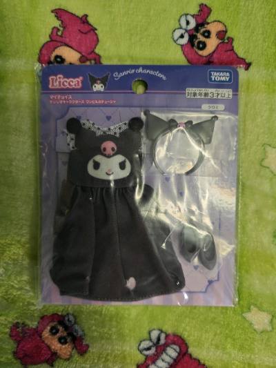 没想到丽佳娃娃和三丽鸥合作出了娃衣 猛猛购入我最爱的库洛米和美乐蒂！连衣裙特别可爱 还配有可爱的发箍 舍不得拆开呜呜呜！