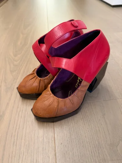 挖煤姬真的是日淘神器！界面清爽好操作，中文+自动翻译，不用懂日语也能轻松逛。代拍切煤速度快，物流透明可追踪，打包严实靠谱，费用清晰无隐形消费。客服响应及时，新手也能快速上手，买谷、淘中古、海淘小物都超方便，长期使用很安心，强烈推荐！