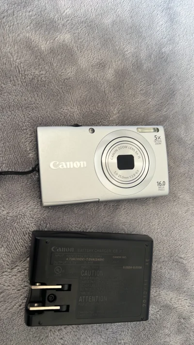 超级完美哦，很满意，非常新的机器，超级爱，物流也不错，总体来说很完美啊，没有辜负我的等待，我很喜欢，嘿嘿，卖家我也很好??，满意满意