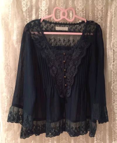 挖煤姬购入的美物抵达啦！这一单走的是可追踪小航空喔，超迅速，这次还是淘了我喜欢的古着服饰，都是美美的森系风，爱森系！#挖煤姬 #