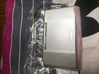 这次到货的经典的任天堂掌机—NDS系列初代，玩家们俗称的饭盒机。该机型用料扎实，质量上乘不容易坏，可惜品相好的存世不多，大多都有划痕，我这台品相可以说是十分给力了，属于收藏级，非常不错，感谢挖煤姬！



