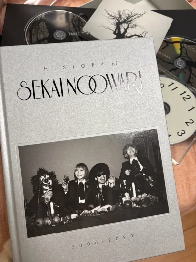 淘到好价的世终10周年box，感谢wmj发的8.8折回归券，物流也很快，会继续使用，期待下一次淘到好东西！(★≧▽^))★☆