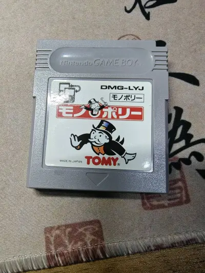 ​品相一流： 三款卡带（《特朗普收藏GB》、《幽游白书》、《大富翁》）的外壳干净、标签完整无褪色，金手指点亮顺畅，是难得的收藏级成色。
​内容经典： 既有童年回忆杀《幽游白书》，也有耐玩的益智类佳作，完美适配GB/GBC/GBA各代掌机。
​情怀满分： 纯正的199...​品相一流： 三款卡带（《特朗普收藏GB》、《幽游白书》、《大富翁》）的外壳干净、标签完整无褪色，金手指点亮顺畅，是难得的收藏级成色。
​内容经典： 既有童年回忆杀《幽游白书》，也有耐玩的益智类佳作，完美适配GB/GBC/GBA各代掌机。