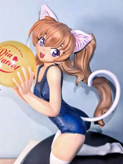 大比例的冷浇筑爱沢死库水猫猫，做工好细致，耳毛猫尾发丝死库水膝盖很多细节都做得特别好！！这么大一只送到手里也没有任何运输损坏，又是令人安心的一集～～








