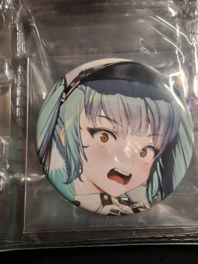 前段时间用挖煤姬海淘了nikke表情吧唧和限定购物袋，体验感超棒！我平时就一直蹲这些周边的好价，这次终于被我等到了。下单后物流速度也不错，没等太久就收到包裹。拆包那刻，吧唧和购物袋都超精美，果然蹲好价是值得的！