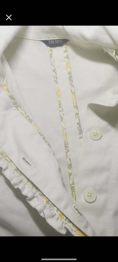 当我在挖煤姬上看到这件pinkhouse的第一眼我就知道我今天势必拿下这件衣服！挖煤姬平台也特别的给力，当我下单以后秒切到！物流运输途中也很快， EMS的时效大约在7天左右就到手了。