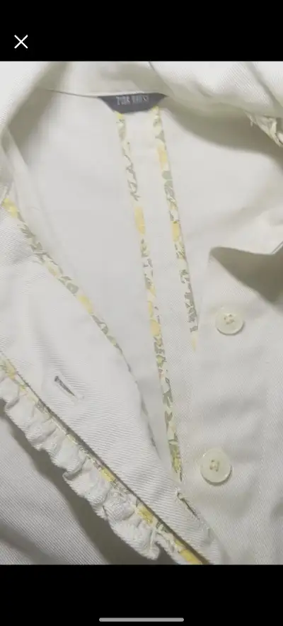 当我在挖煤姬上看到这件pinkhouse的第一眼我就知道我今天势必拿下这件衣服！挖煤姬平台也特别的给力，当我下单以后秒切到！物流运输途中也很快， EMS的时效大约在7天左右就到手了。